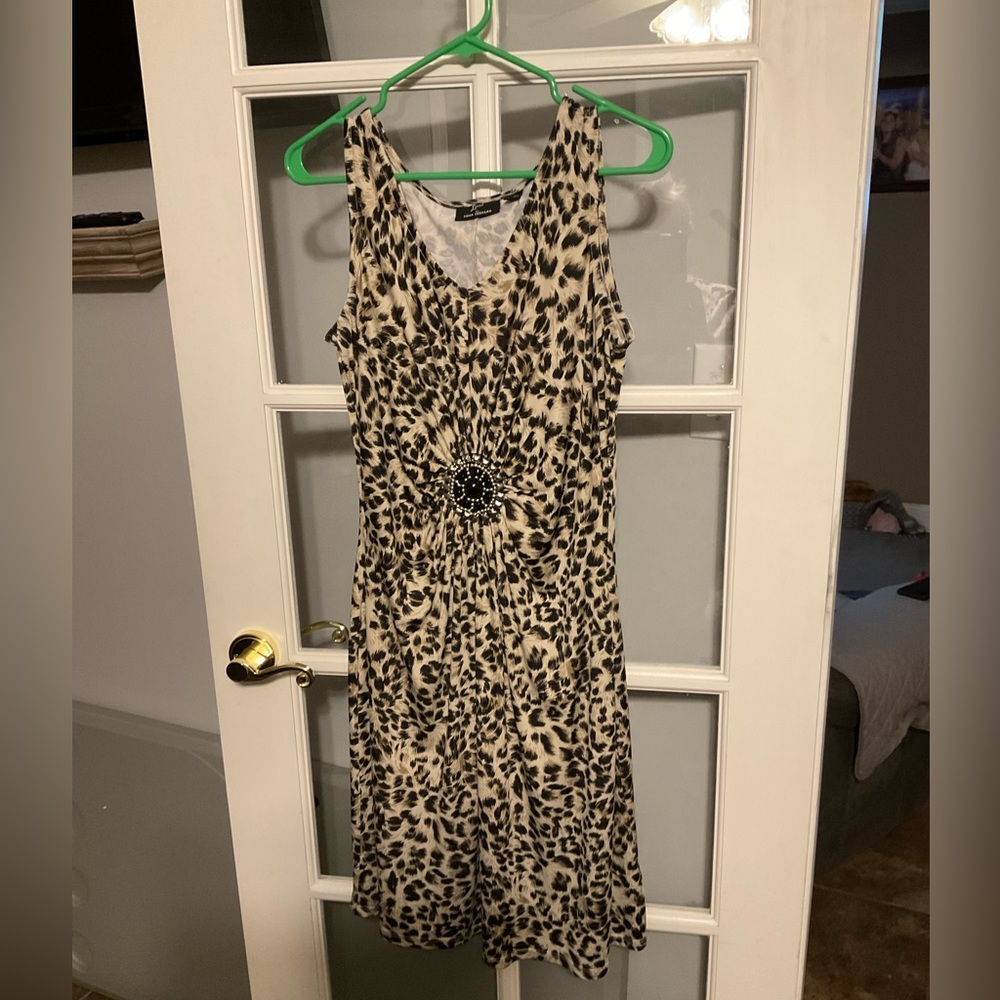LENNIE FOR NINA LEONARD animal print dress in size medium. NWOT. Black & tan